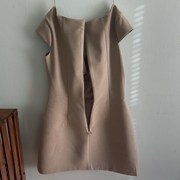 Beige mini dress - Picture 4 of 4